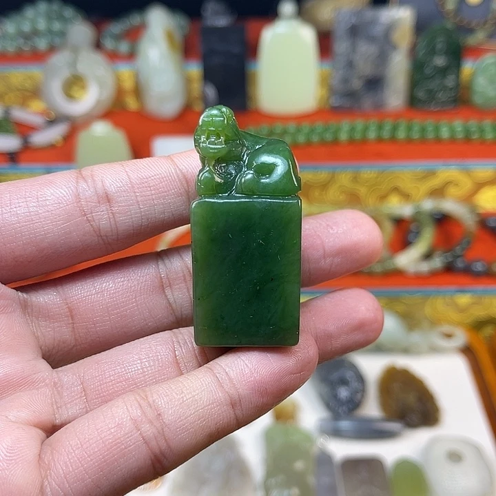 和田玉（碧玉）未镶嵌摆件小摆