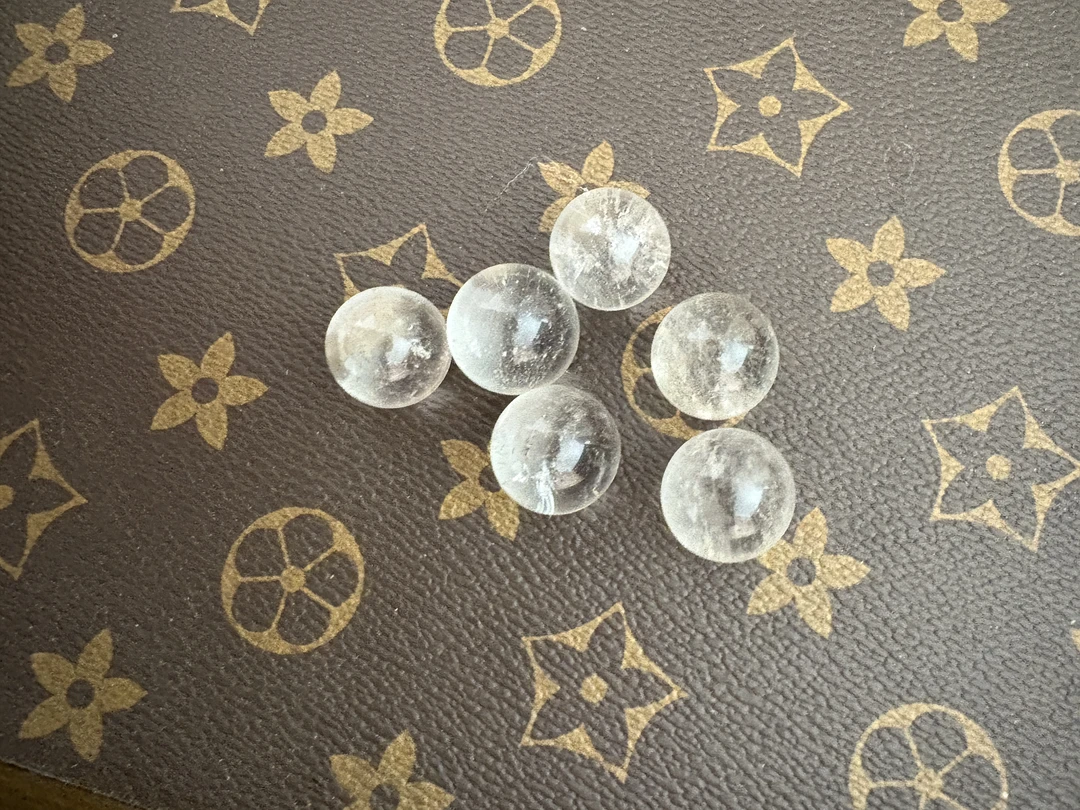 天然  白水晶球 多样性 发 其一