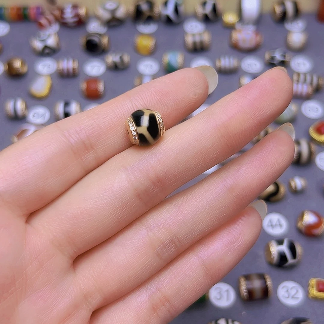 未镶嵌卡10玛瑙/玉髓