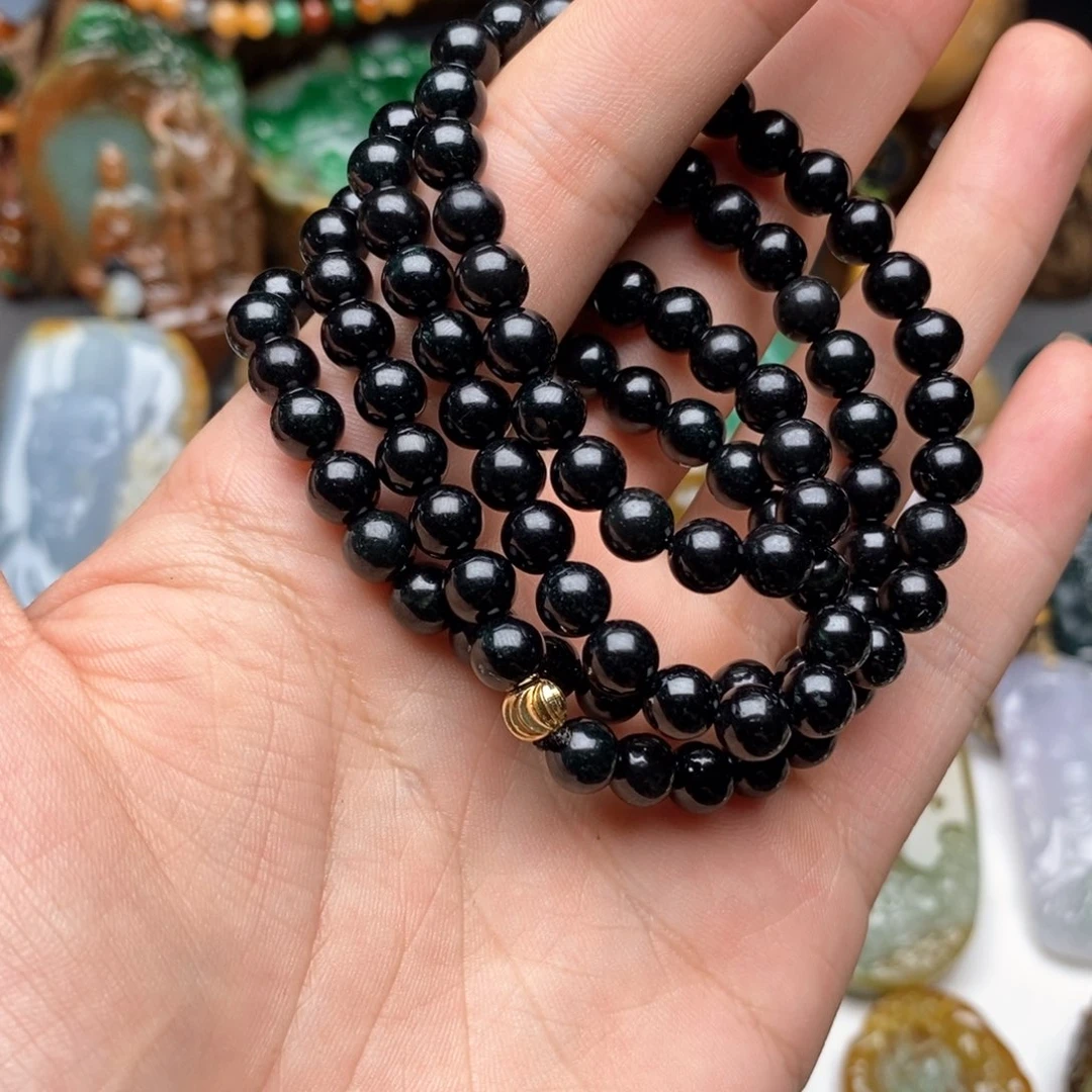 翡翠未镶嵌颈饰一