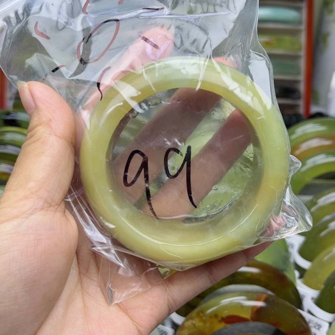 ****未镶嵌蛇纹石玉手镯