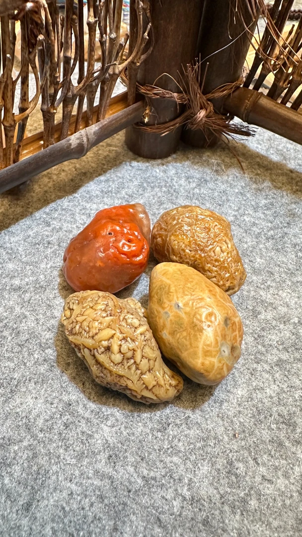 《筋脉挂件》戈壁石 戈壁奇石 原石挂件