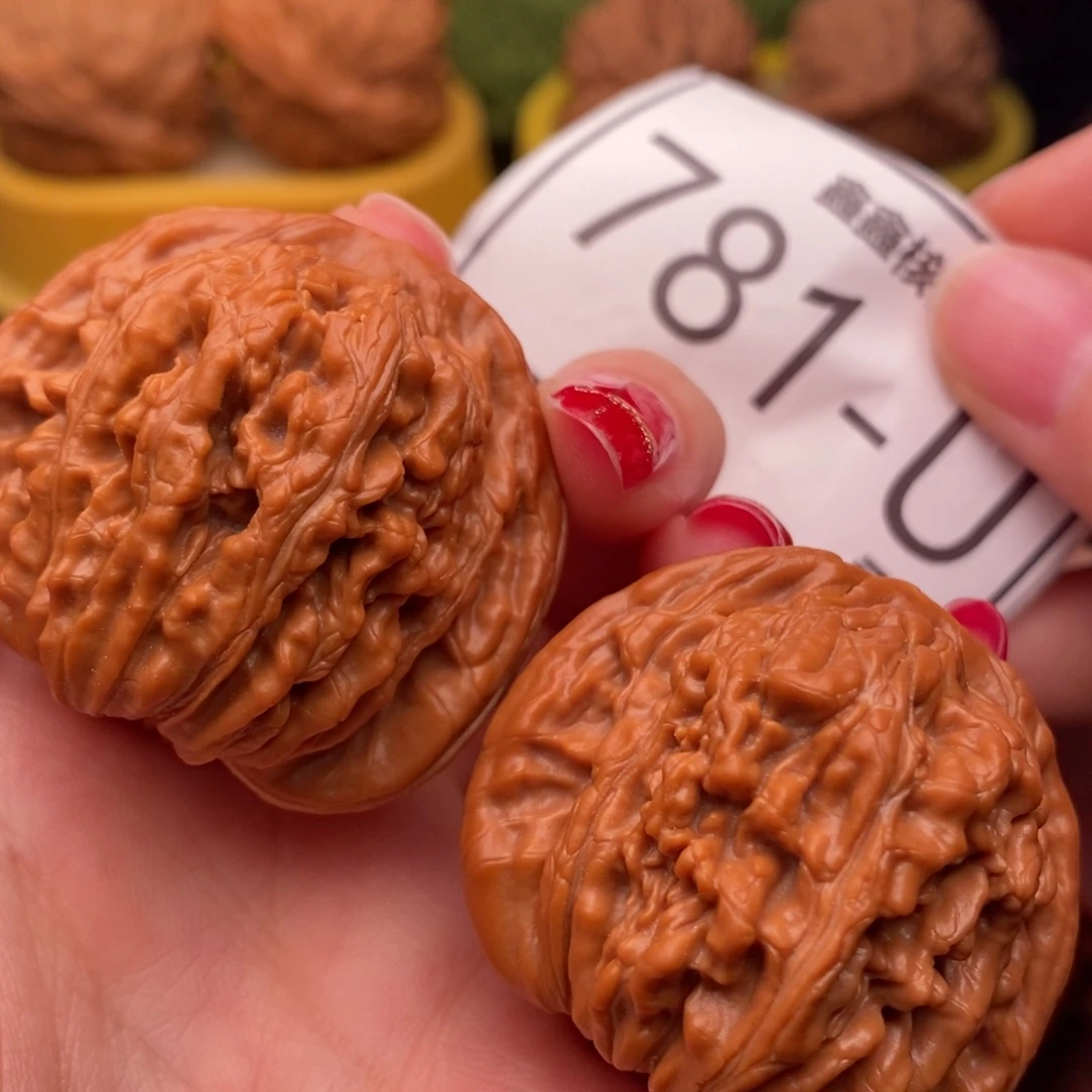 桃核把件汗高楼41……