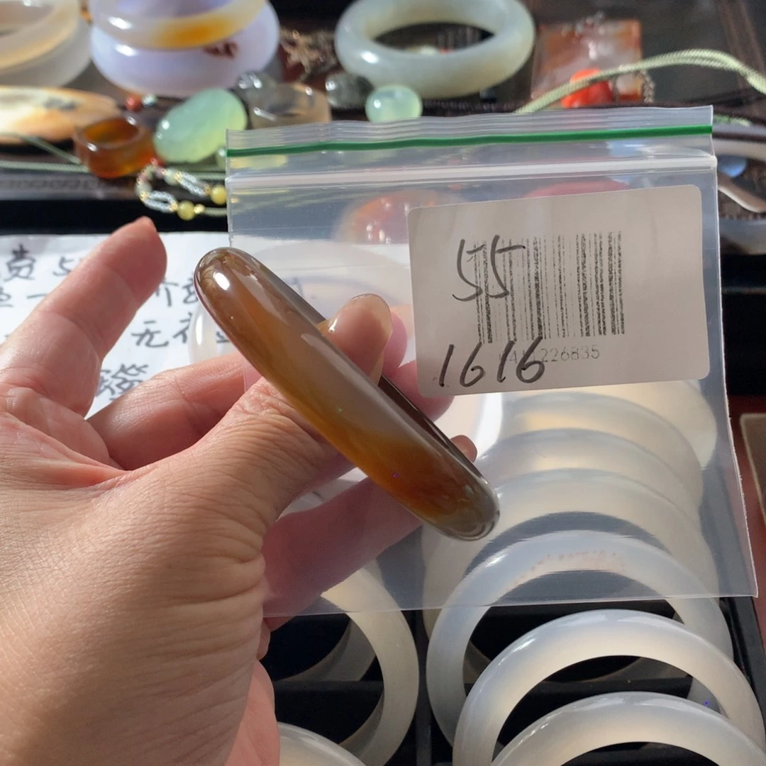 手镯玛瑙/玉髓未镶嵌55