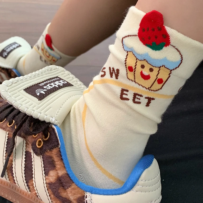 搞怪可爱袜子女中筒袜春秋款日系卡通个性网红款薯条长袜夏天G3