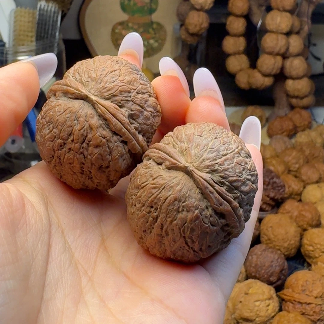 把件文玩核桃紫金寿桃39.4 天然地闷