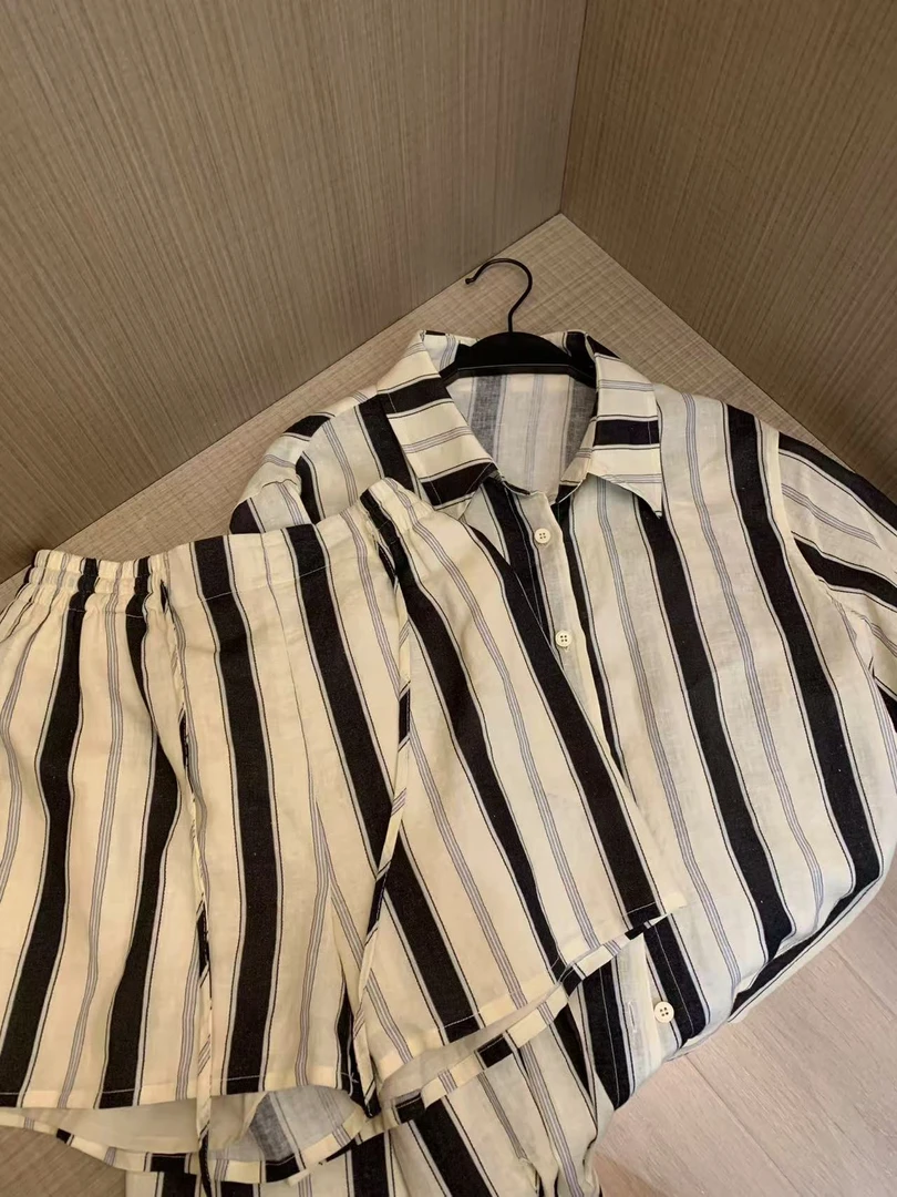 LXX 条纹宽松撞色短袖上衣+短裤WWTZ0039