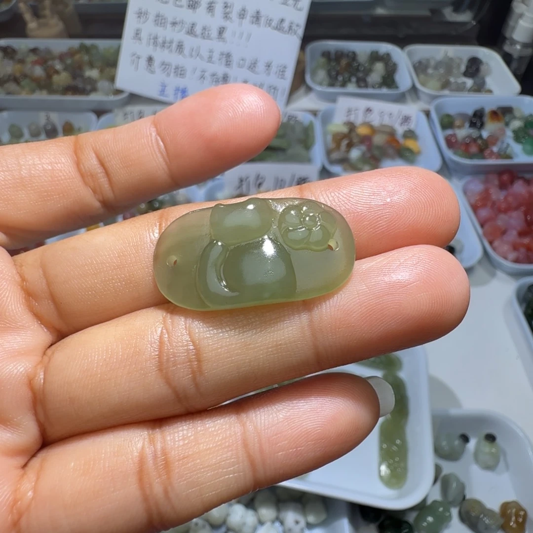 和田玉未镶嵌珠宝奇石