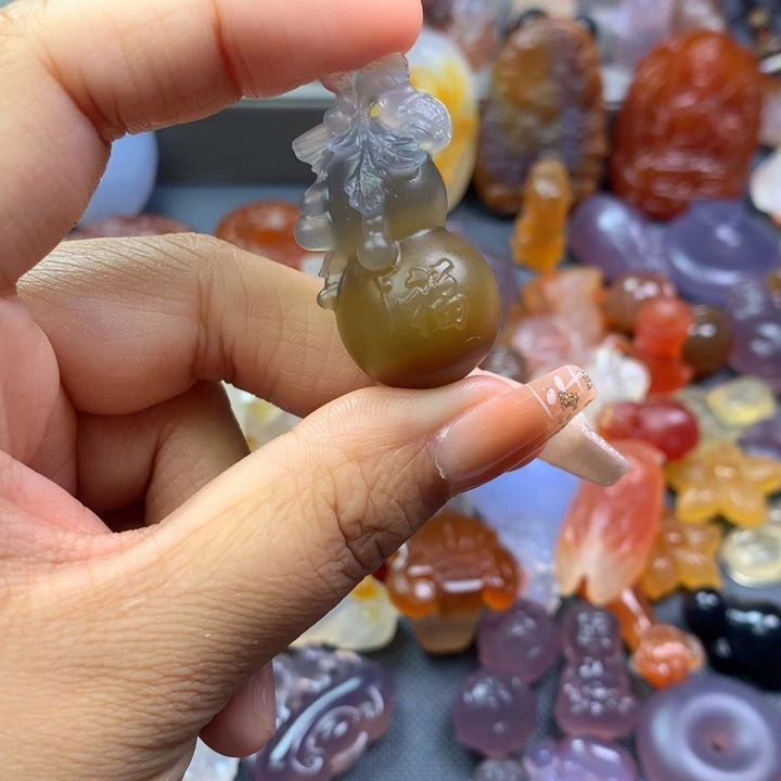 玛瑙/玉髓颈饰未镶嵌用****3