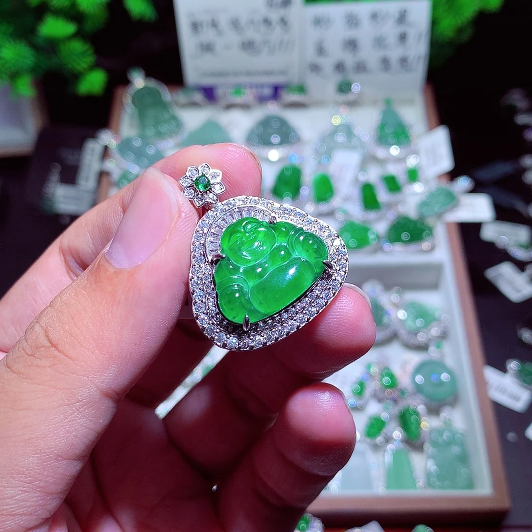 颈饰未镶嵌翡翠翡翠