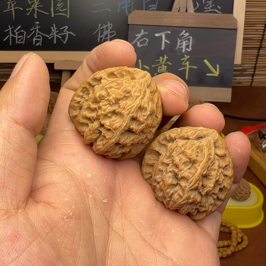 桃核吊坠ㅤ****135三角白111111111