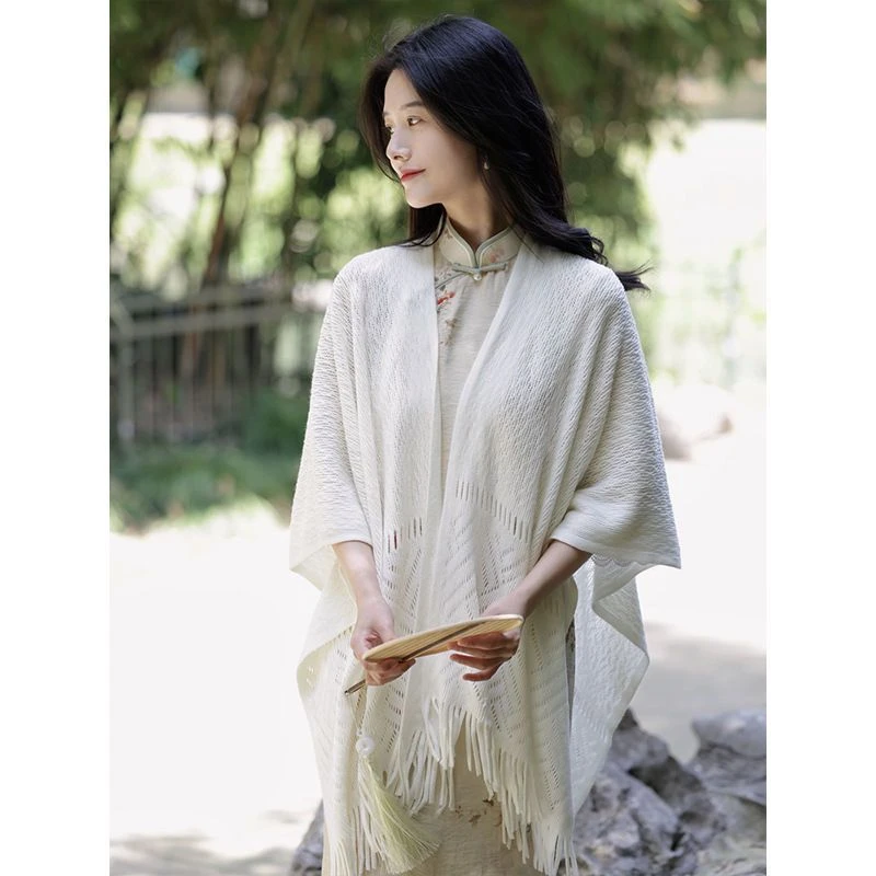 清新文艺季风镂空新款百搭流苏百搭米白色针织披肩旗袍开衫外套
