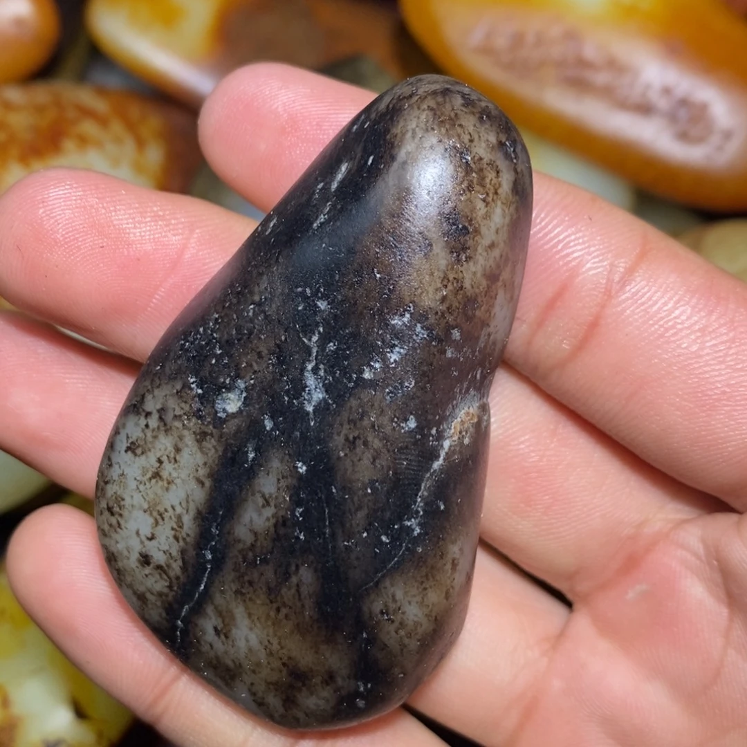 和田玉未镶嵌珠宝奇石