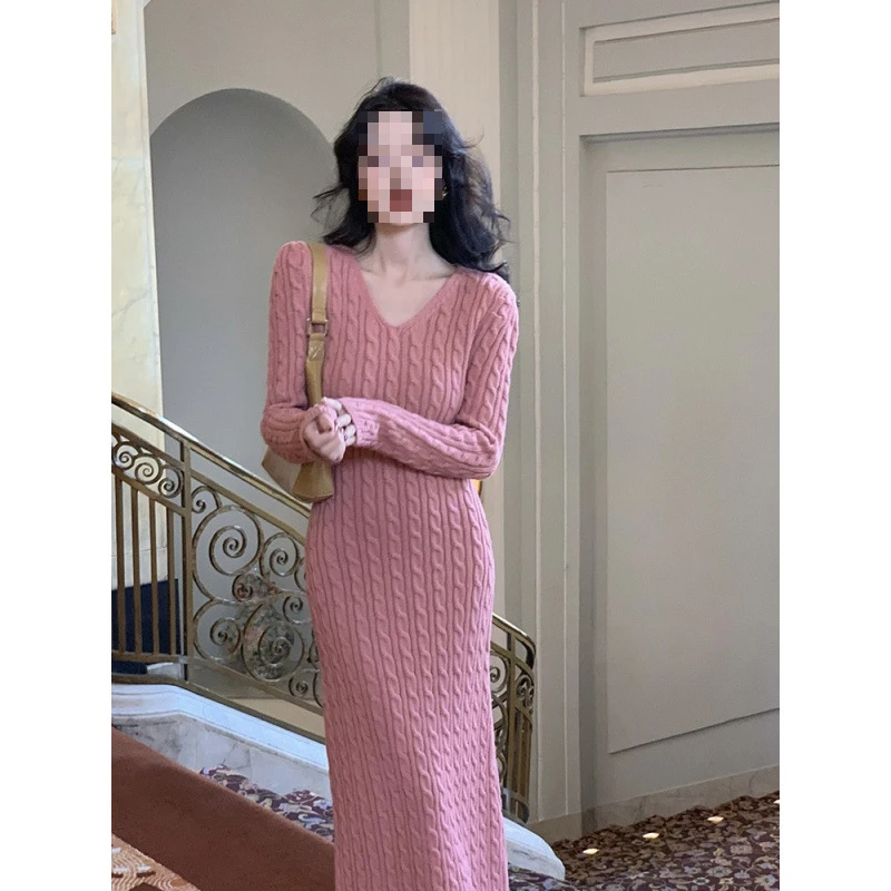 麻花v领针织连衣裙女秋冬新款加厚打底裙包臀显瘦长裙子