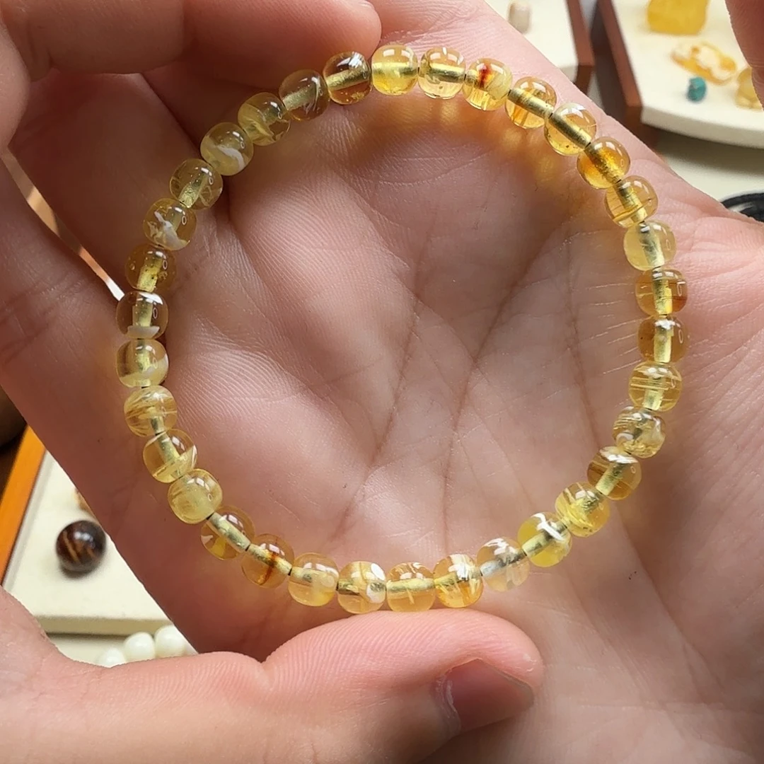 琥珀未镶嵌手链5.8mm沁色拉丝