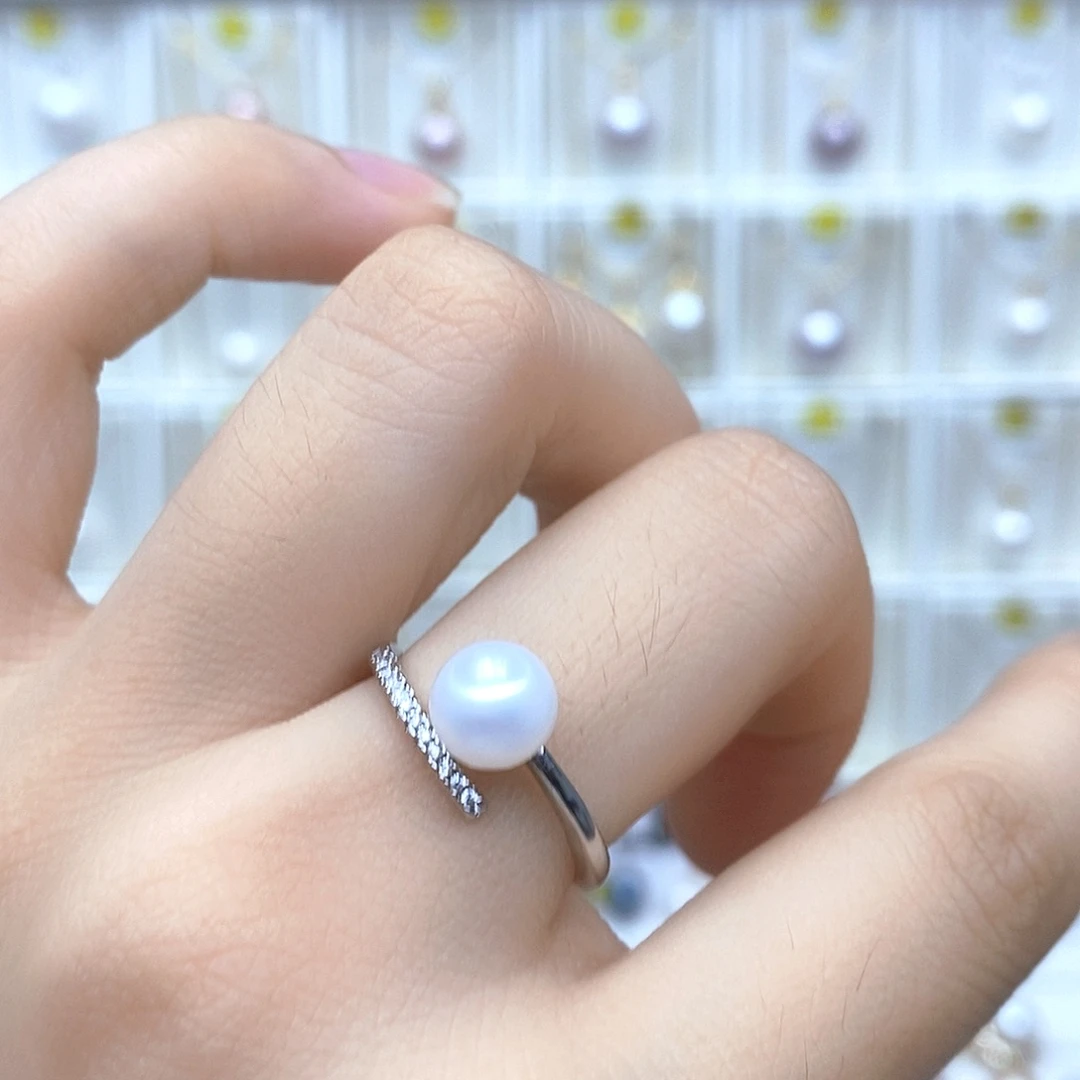 淡水珍珠合金颈饰