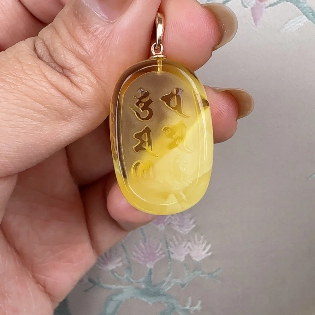 蜜蜡吊坠(不含链)18K金镶嵌