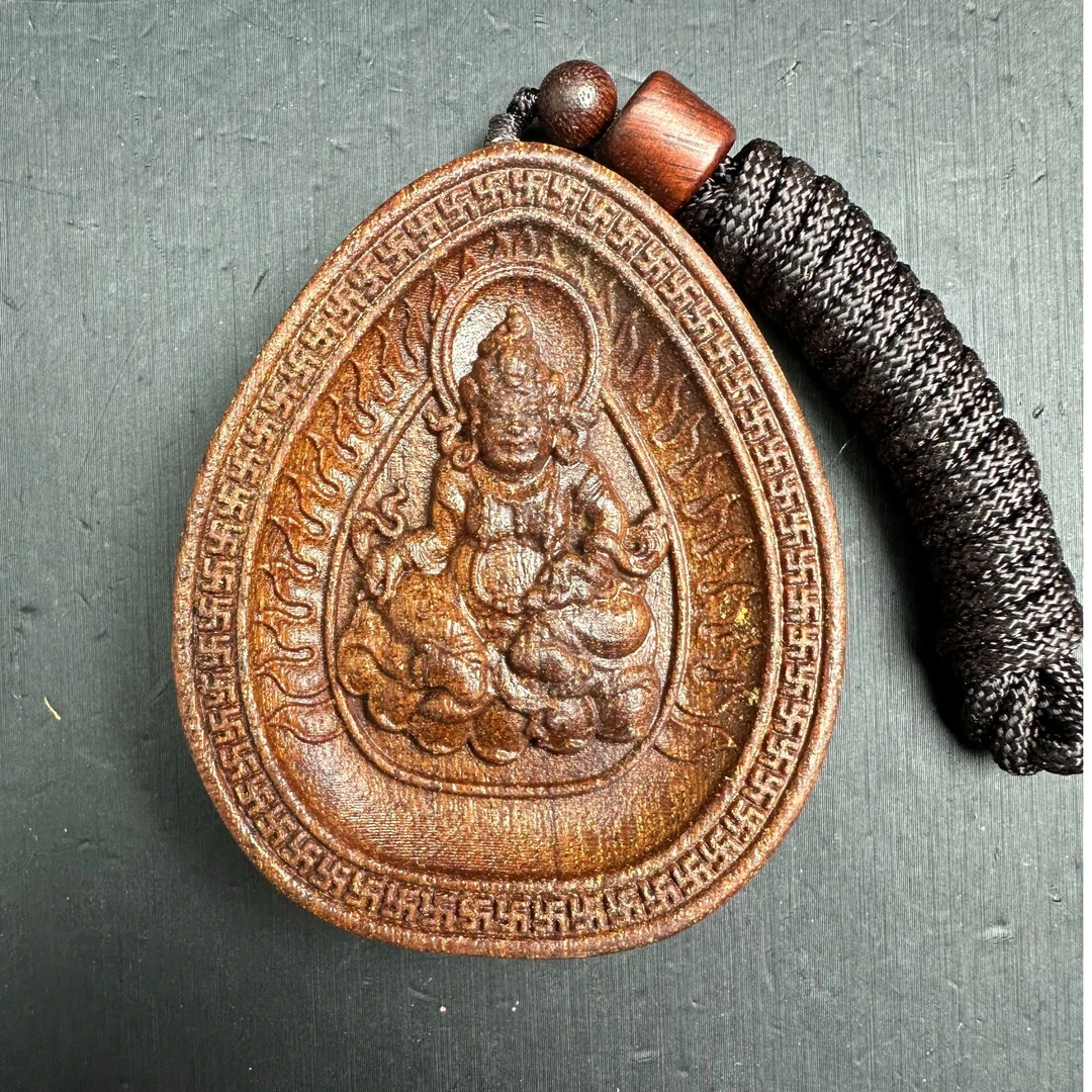 633开师兄木质手把件