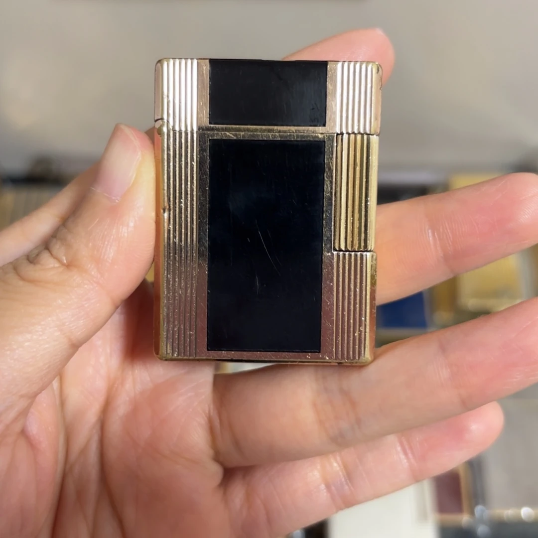 用***4都登卡中古打火机