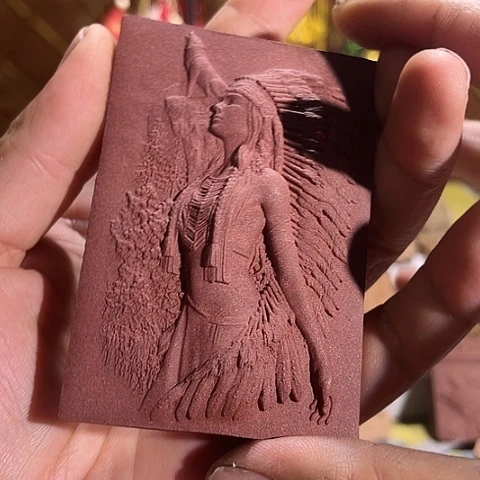 泥塑红麝香方印第安女神微瑕