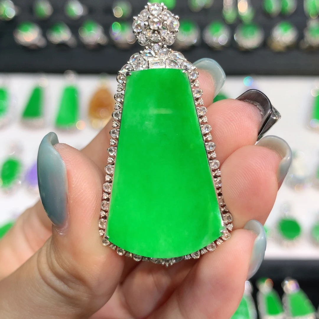 翡翠18K金镶嵌吊坠(不含链)