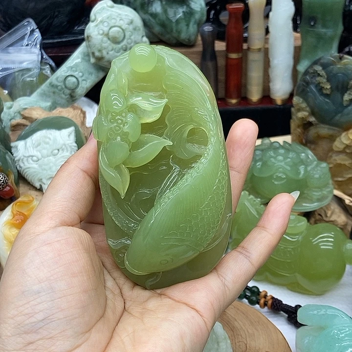 岫玉未镶嵌手把件