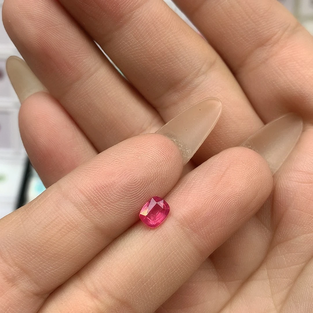 尖晶石裸石未镶嵌天然马亨盖尖晶石裸石福利