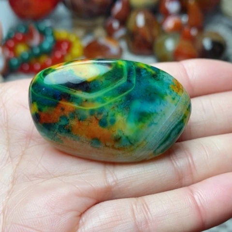 未镶嵌玛瑙/玉髓珠宝奇石云***湖打孔不退不换