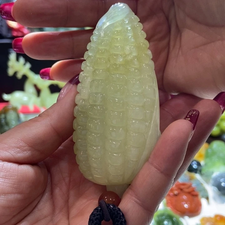 蛇纹石玉摆件合金盛**年