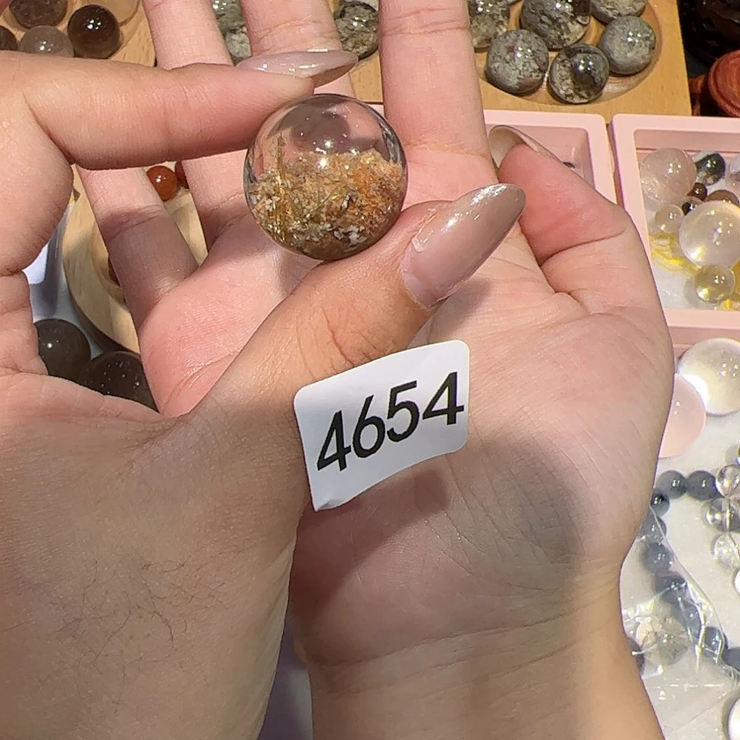 王***‍大型摆件（非配饰）水晶未镶嵌