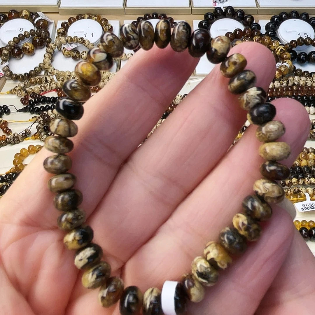 琥珀未镶嵌裸石七91095