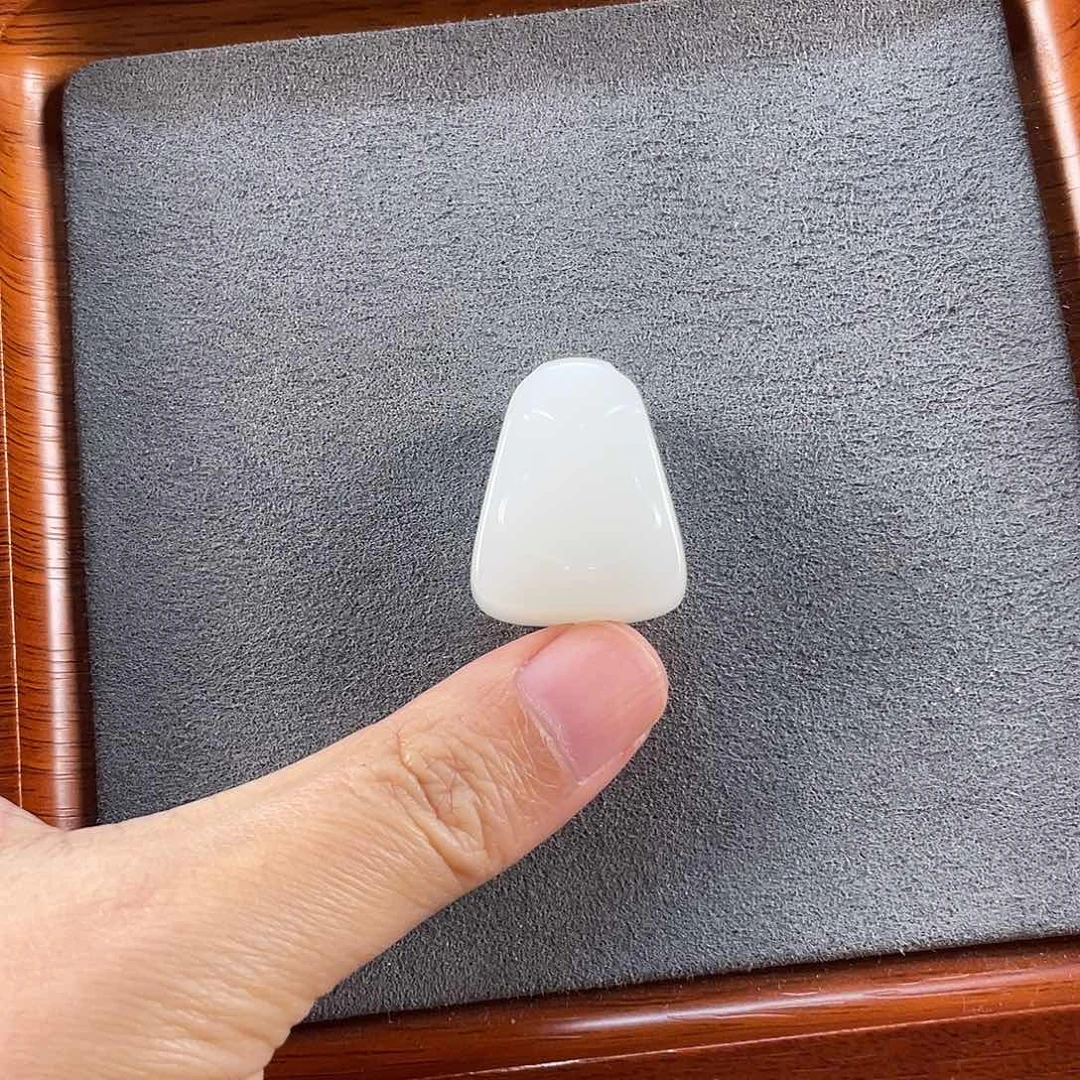 和田玉未镶嵌吊坠(不含链)