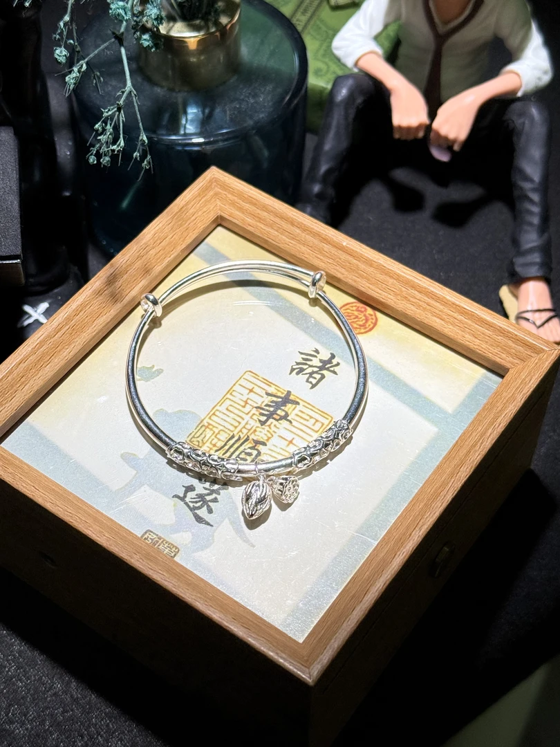 足银手镯 （44号）19g莲蓬手镯