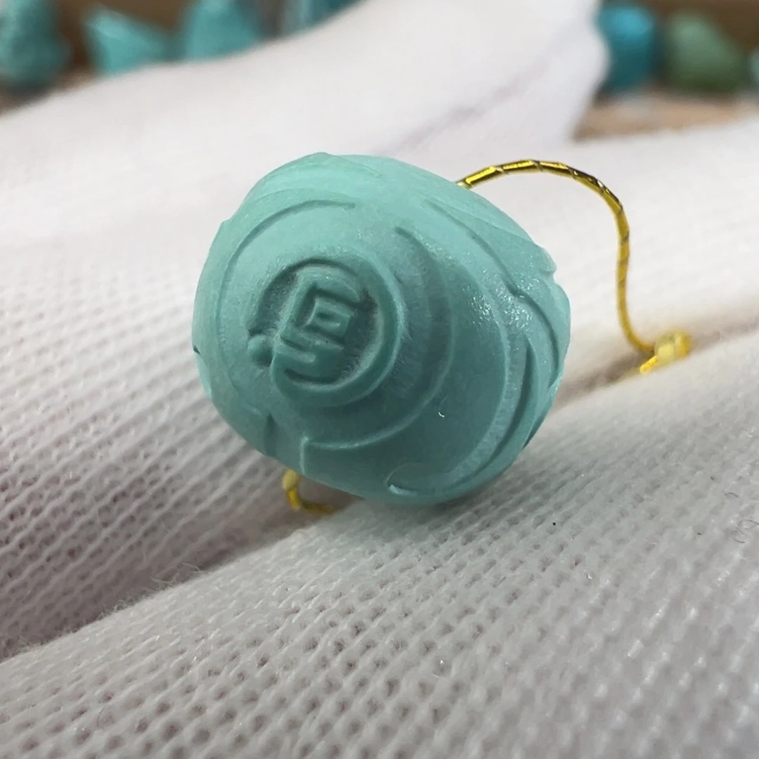 绿松石配饰未镶嵌