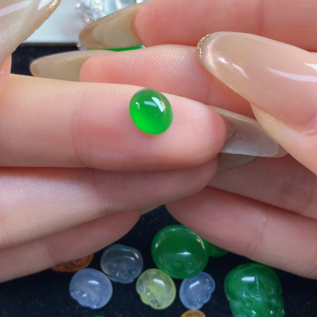 翡翠裸石7.9-6.67-3.18