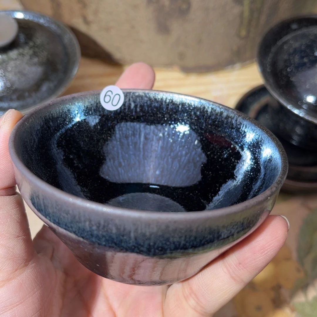 茶盏义兴龙窑坚持真柴烧