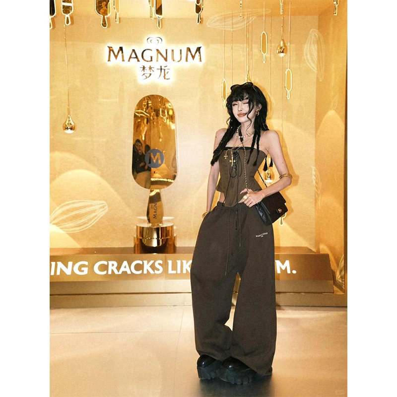 2025秋夏季新款修身显瘦设计感气质时尚抹胸上衣休闲直筒宽松长裤