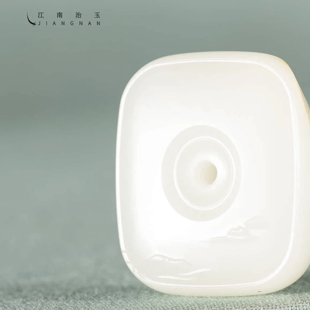 【苏州悠然玉雕艺术工作室】新疆和田玉平安扣挂件