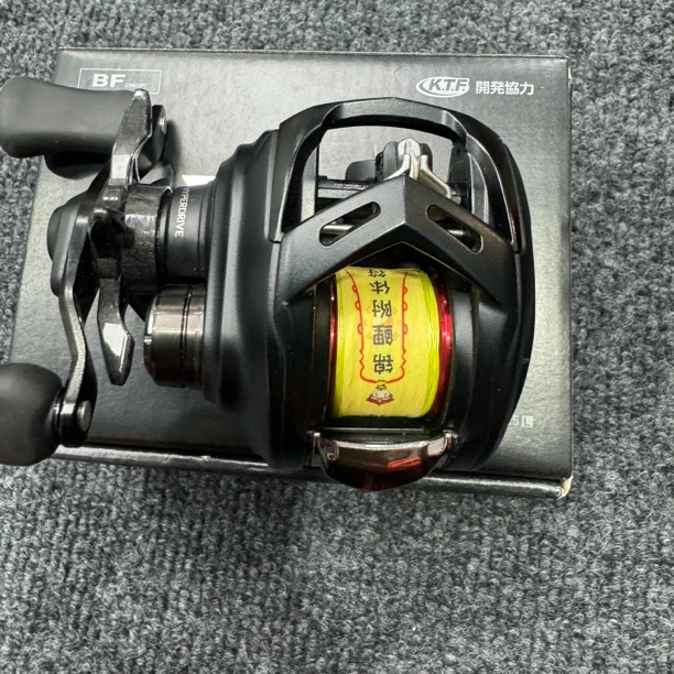 95#路亚水滴轮，二五阿尔法左手8.5速轻微擦痕无齿感书盒齐全