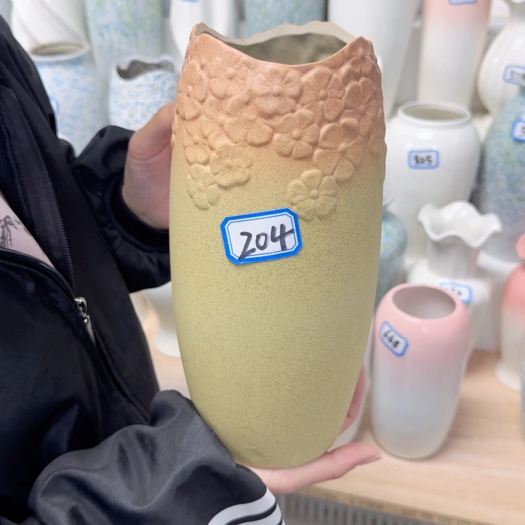 204号陶瓷高24厘米一个