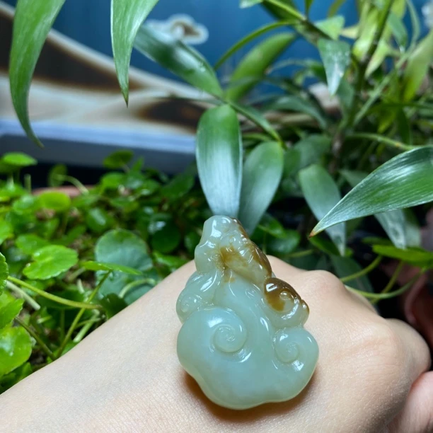 和田玉挂件，如意吊坠