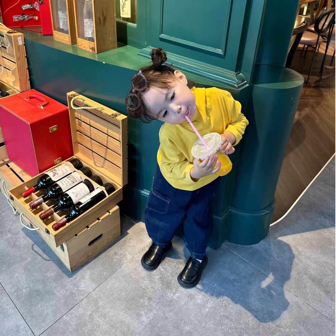 壹妈韩版童装女童秋装套装洋气儿童休闲时髦黄色连帽衫卫衣牛仔裤