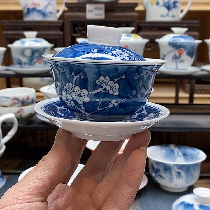 手绘微瑕冰梅盖碗