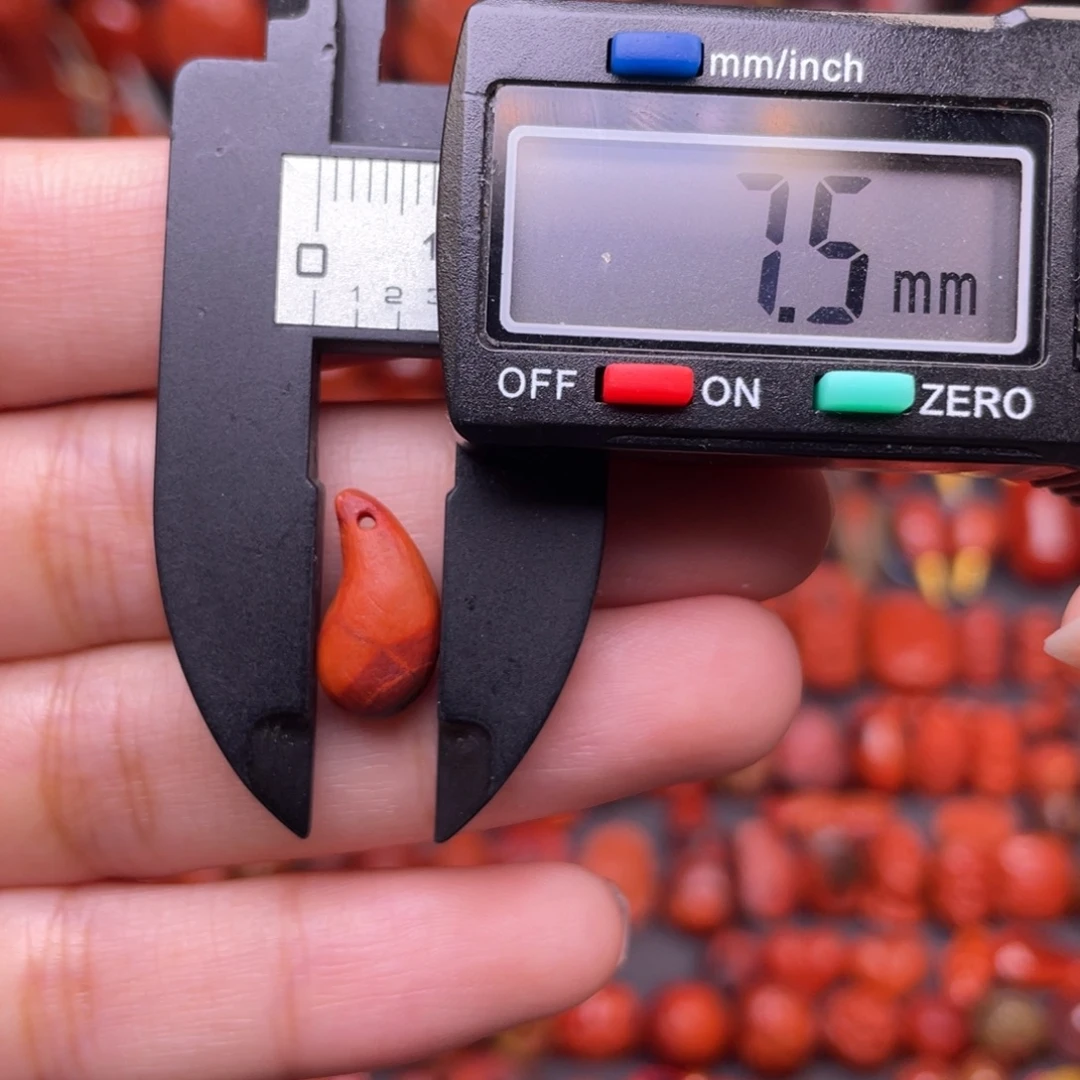 南红玛瑙未镶嵌配饰包浆侧挂款