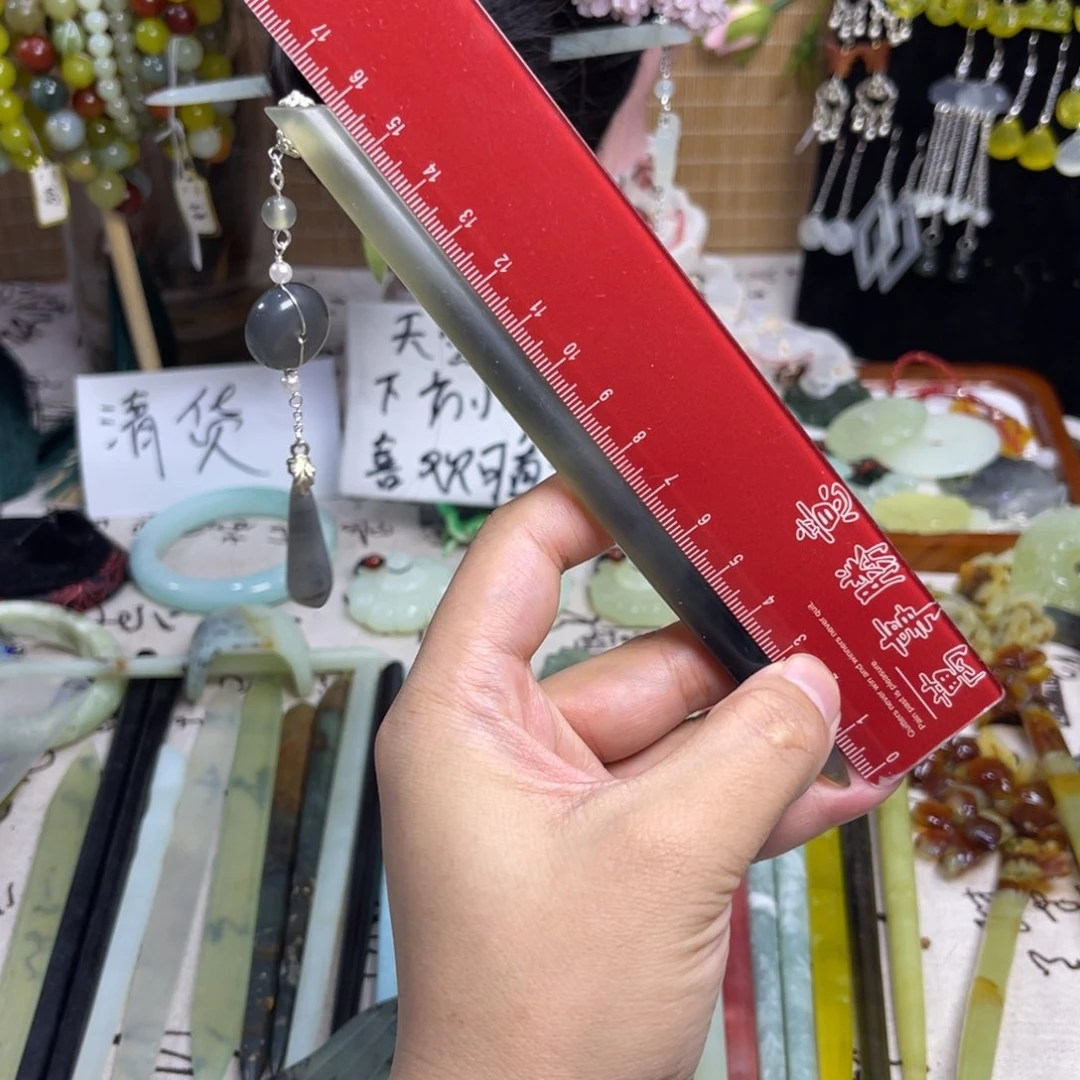 蛇纹石玉未镶嵌发饰