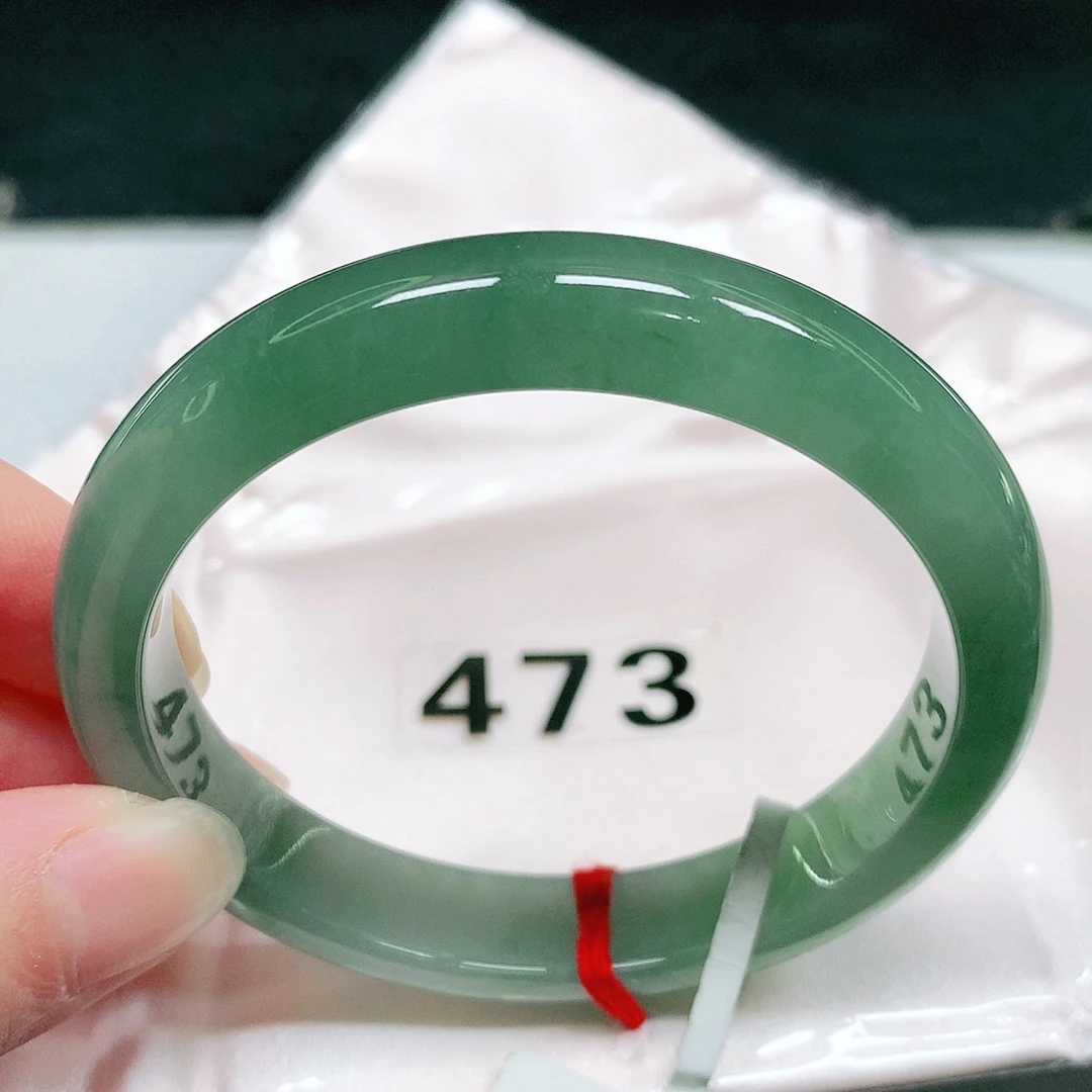 翡翠未镶嵌手镯33 号翡翠手镯