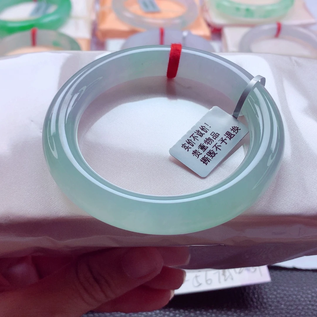 翡翠未镶嵌手镯（圆镯）55.3冰胶晴绿幻彩完美小万战斗机A