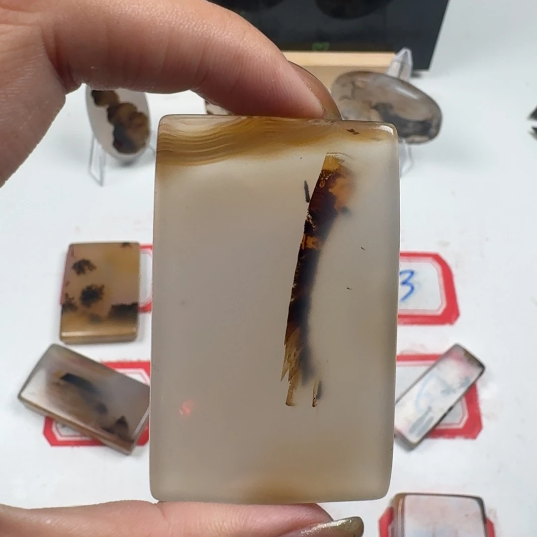 未镶嵌颈饰玛瑙/玉髓