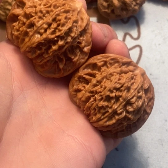 吊坠桃核全品盘龙47