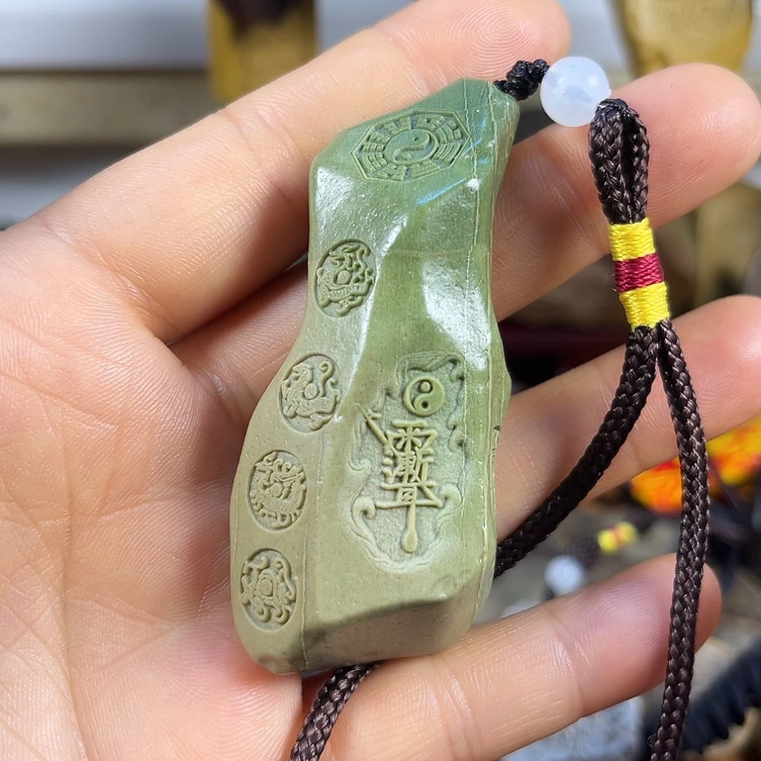 新疆戈壁石原石雕刻13